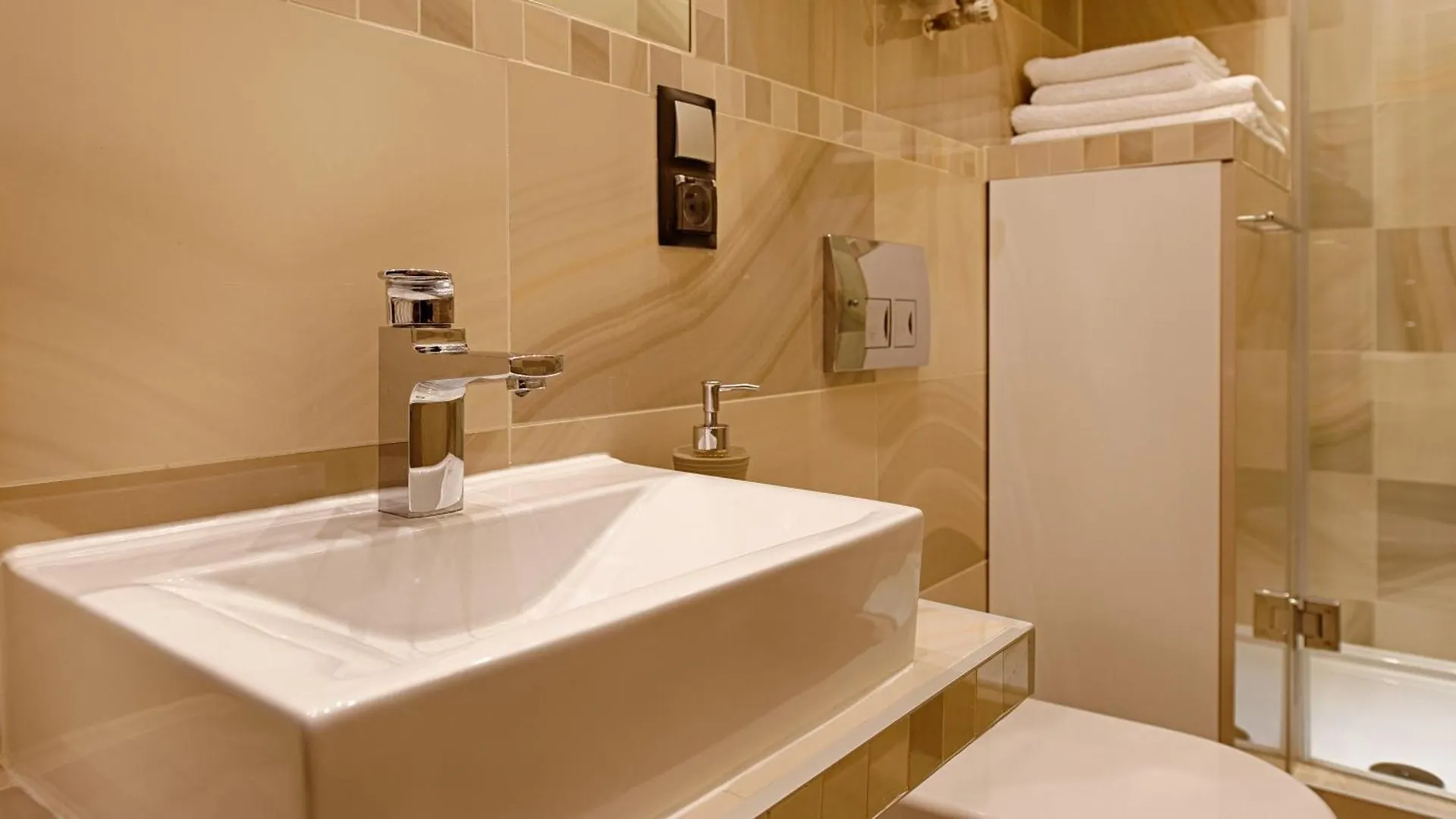 Krakow Views - Stylish Apartments In Kazimierz 0*,